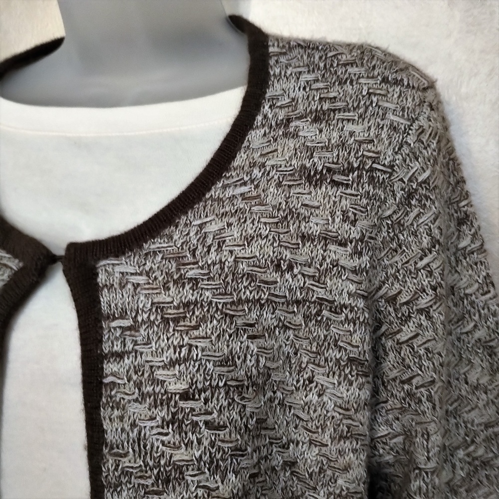 Soft Woven Cardigan by Dressbarn EUC L - Picture 2 of 5